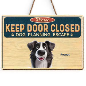 Never Underestimate A Determined Pet - Dog & Cat Personalized Custom Home Decor Wood Sign - House Warming Gift For Pet Owners, Pet Lovers